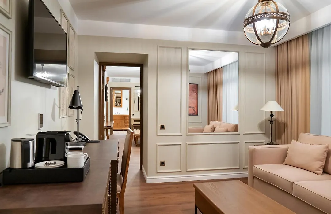 Best Western Plus Market Square Lviv-1